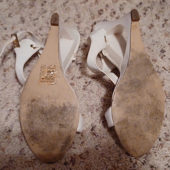 White dress shoes - Picture 3 of 6